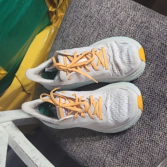 HOKA ONE ONE Clifton 8 Size 9.5 Women's 42 EU - Picture 4 of 11